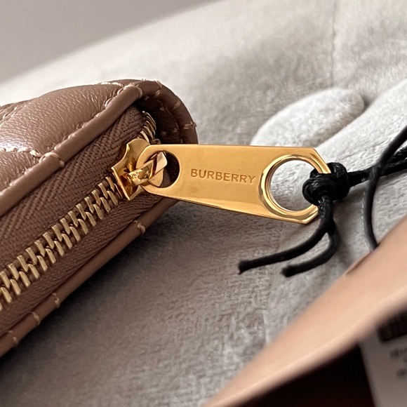Burberry Wallet in Camel - Picture 8 of 11